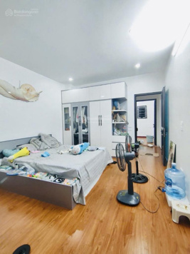 Bán nhà riêng chính chủ Hoàng Mai nhà đẹp tặng nội thất 43m2 xây 4 tầng