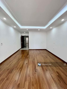 Bán nhà phân lô cực đẹp Phùng Chí Kiên 50m2, 7T thang máy, ô tô vào nhà, nhà mới ở ngay