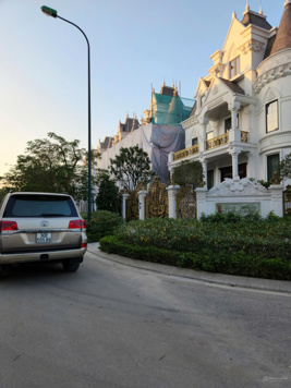 Bán biệt thự liền kề Kita Ciputra Tây Hồ. Diện tích: 140m2 x 3,5T + 1 hầm. Giá 48,84 tỷ