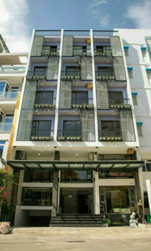 Bán nhà mặt tiền Trần Thái Tông, quận Tân Bình, DT 8x35, HĐT 65 tr, CTXD hầm 7 tầng, bán 22 tỷ