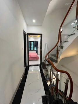 CHÍNH CHỦ BÁN NHÀ NGÃ SÁU Ô CHỢ DỪA- XÃ ĐÀN-TÔN ĐỨC THẮNG- NHÀ XÂY CỰC ĐẸP HAI MẶT NGÕ THÔNG-4 NGỦ