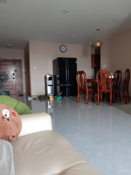 Tôi chính chủ nhà cần bán căn 2PN chung cư 1050, 61m2, có sổ hồng giá 2.6 tỷ, LH 0901970,388