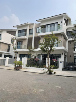 Cho thuê biệt thự Dương Nội 200m2 hoàn thiện đẹp vừa ở vừa kinh doanh vp, giá từ 25 - 40tr/tháng