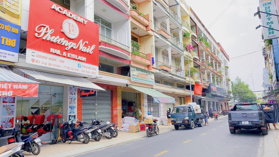 Cho thuê nhà 5 tầng đường Ung Văn Khiêm 17 triệu