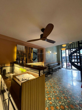 Cho thuê khách sạn 10 phòng ngủ đang hoạt động ngay Bến Ninh Kiều giá 35 triệu