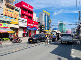 Chính chủ bán nhanh mặt tiền Kha Vạn Cân nhà 4 tầng mặt tiền chợ Thủ Đức - HĐT 100 triệu/tháng