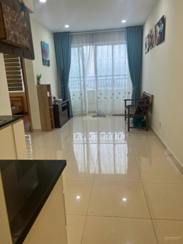 Bán căn 2PN DT 52m2, ban công phòng khách, tầng 17 view sông thoáng mát