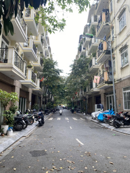 Cho thuê nhà Nguyễn Huy Tưởng, Thanh Xuân 90 m2, 5 tầng, thang máy mới đẹp 40 triệu