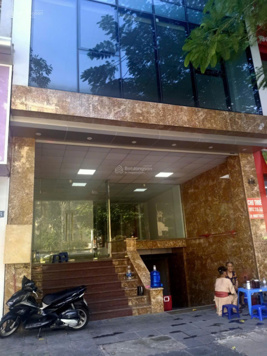 Cho thuê nhà mặt phố Lò Đúc: DT 80m2 x 7 tầng, MT 6m vị trí ngay ngã tư đủ PCCC, giá: 95 triệu/th