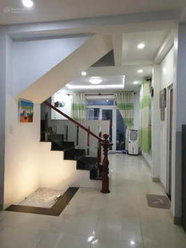 Trường Thọ Thủ Đức 3 tầng 65m2 ngang 5m, ô tô nằm gọn trong sân