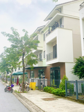 Chính chủ bán gấp nhà 90m2 tại Centa City, VSIP Từ Sơn