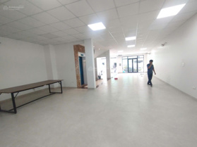 Cho thuê nhà KĐT Dương Nội, Hà Đông, HN. DT 200m2, 4 tầng có thang máy, nhà mới 100%. Giá 53tr/th