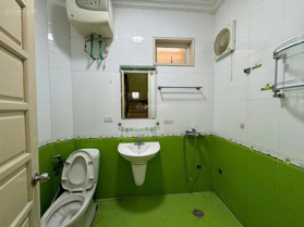 Chính chủ cho thuê nhà 4 tầng 90m2, MT 9m, đường thông ô tô tránh khu Tư Đình. LH 0933 177 666MTG)
