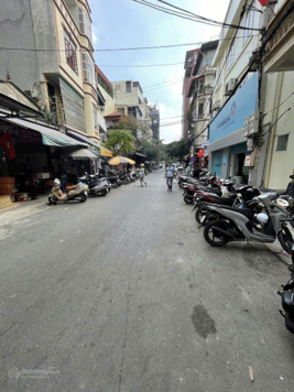 Bán nhà mặt phố vỉa hè oto tránh quận Đống Đa. 90m MT 6.5 3 tầng 28 tỷ
