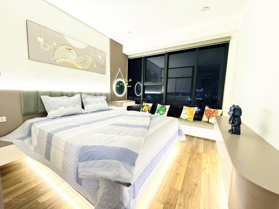 Bán CH 2PN view đẹp tại The Sun Mễ Trì, 4,9 tỷ, 81m2 tầng trung ban công hướng mát, full nội thất
