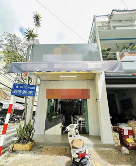 Cho thuê mặt bằng góc 2 mặt tiền Bến Ninh Kiều, Ninh Kiều, Ninh Kiều