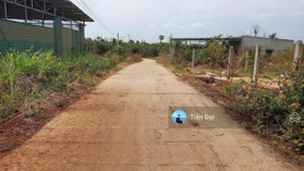 Bán lô đất full thổ cư xây dựng tụ do 150m2 SHR giá 1ty050 đường xe hơi dân cư hiện hữu đông đúc