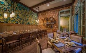 Cho thuê biệt thự mặt phố Châu Long, DT 320m2 xây 180m2 x 3 tầng, MT 15m, giá 200tr. LH: 0974 739 378