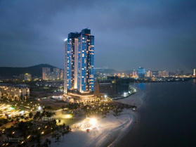 Chính chủ bán căn studio tòa B . Ban công thành phố, giá rẻ nhất chỉ 2 tỷ. LH 0978 788 984