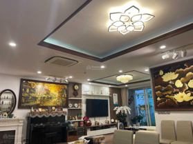 Bán căn hộ N01T1 Ngoại Giao Đoàn, 132 m2, 4PN, 3WC, full đồ đẹp, view công viên, giá 13 tỷ