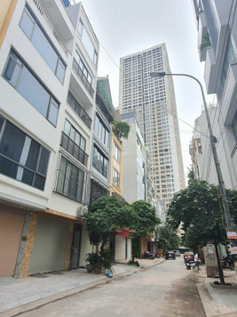 Đẳng cấp - hiện đại 7 tầng - thang máy 50m2 gần KĐT Văn Khê - làm VP - KD - ôtô tránh đỗ - 15.5 tỷ