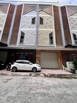 Bán nhà 4 tầng (đã hoàn công) trung tâm TP. Tân An