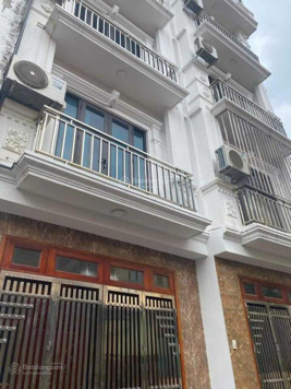 Văn Quán- nhà mới- 5 tầng 30m2-Đủ nội thất-Ô tô tiện gửi-Ngõ Nông gần UBND Phường Phúc La-5.3 tỷ