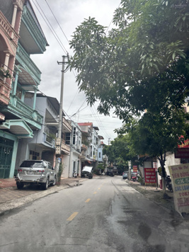 Bán nhà 2 mặt tiền trục chính phường Hợp Giang giáp bờ kè sông gần chợ xanh kinh doanh sầm uất