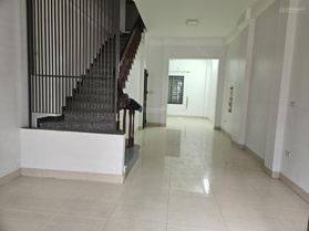 Bán gấp nhà Quang Trung dân xây chắc chắn full nội thất xịn - Kinh doanh - View trường học 50m2x5t