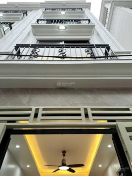 Nhà đẹp/Hiện đại chợ Hà Đông-Tô Hiệu -Lê Hồng Phong-37m2 4 tầng - ô tô cách 50 m-rất thoáng-6.6 tỷ
