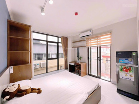 Hot! Bán CHDV đường Lạc Long Quân, ôtô tránh, 3 thoáng, dòng tiền 100 tr/th, 63m2* 7 tầng