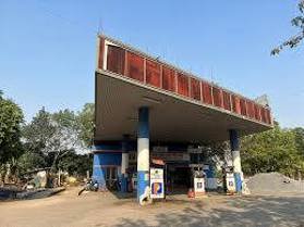 Bán gấp cây xăng mặt đại lộ Thăng Long 1000m2 đất gồm 5 trụ bơm công suất 180m3/ tháng giá 2x tỷ