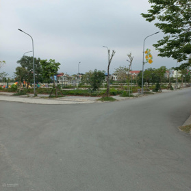 View hồ đất đẹp săn nhà 3 tầng tại Lương Nỗ - Tiên Dương - Đông Anh. Giá 50tr/m2. MT 6,8m. DT 159m2