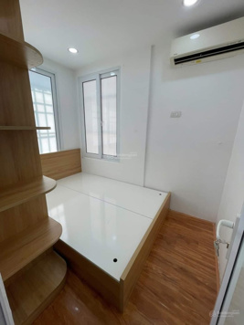 Bán nhà tập thể Nguyên Hồng T3, 65m2, 2 ngủ, 2 thoáng, 3.18 tỷ