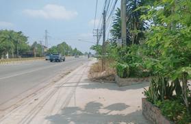 Cô em chính chủ cần bán lô đất mặt tiền Quốc lộ 1A, phù hợp mua đầu tư hoặc kinh doanh buôn bán