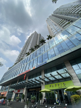 Chuyển nhượng sàn thương mại văn phòng tòa nhà Rivera Park Sài Gòn 1300m2, 1.340m2,...,2.500m2