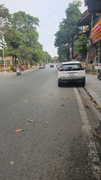 Bán nhà 3 tầng, 160m2, 8m mặt tiền, 3 thoáng, đường Phan Bội Châu, Liên Bảo, TP. Vĩnh Yên, 8.9 tỷ