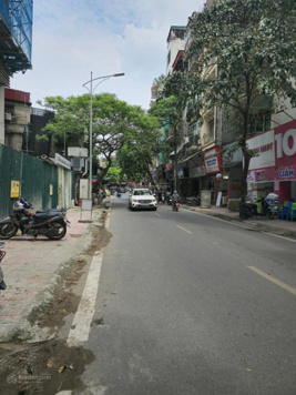 Bán đất tặng nhà mặt phố Thành Công Ba Đình 30 tỷ 100m2, MT 6m 5 tầng kinh doanh dòng tiền