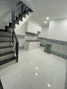 Bán Nhà Q12 ngay ngã tư ga.chính chủ ful thổ cứ hoàn công đầy đủ.giá bán 660 triệu