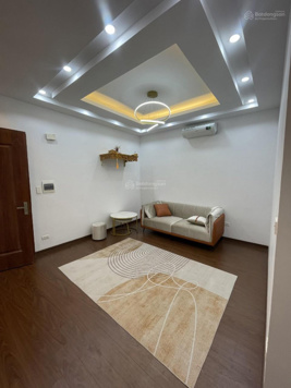 Chính chủ cần bán gấp căn hộ diện tích 60m2, 2PN, 1WC CT12B KVKL - Hoàng Mai - Hà Nội