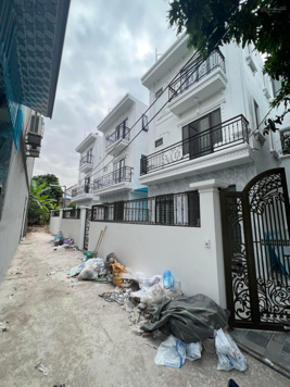 Hàng (hot) NHÀ lô góc 33m2 x 4T,ôtô tới cửa, gần chợ PHƯỢNG, trạm bus, DH TDTT, QL6, Yên Nghĩa 10p