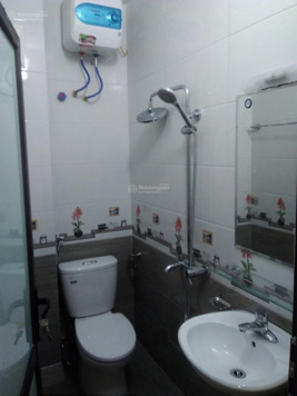 Nhà ngõ phố Lê Trọng Tấn, , căn góc DT 42m2, MT 4,8m, 6 tầng thang máy, ngõ thông gần đường, 9,5 tỷ
