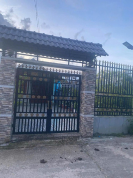 Bán nhà riêng 271.3m², 3 Phòng Ngủ Tại Ấp Bền Tràm, Cửa Dương, Phú Quốc, 3.3 Tỷ. nhà sân rộng đẹp