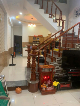 Bán nhà chính chủ gần chợ dĩ an bình dương