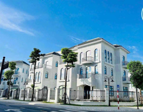 Chính chủ cần bán căn BT đơn lập, DT 277m2, view sông, khu đô thị Vinhomes Star