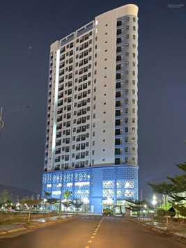 Bán căn hộ chung cư căn góc tầng 11, diện tích 82.6m2, view 3 mặt thoáng, cuối năm ra sổ