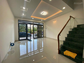 Cần cho thuê nhà mới xây 3 tầng khu ACC Vườn Xoài đường Trần Nhật Duật nối dài