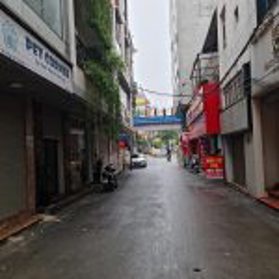 Cho thuê nhà riêng ngõ 147 Tân Mai, giá 7 triệu, diện tích 45m2