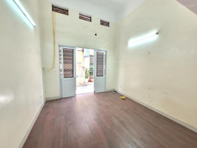 Cho thuê nhà 69/140 Nguyễn Công Hòa. Giá thuê 4tr/ tháng. LH 0898 830 333