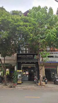 Nhà mặt tiền, đối diện công viên 59 đường Phan Đình Phùng, Quận Tân Phú